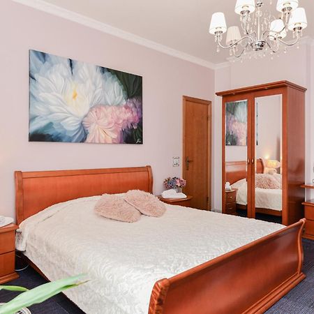 Hotel Jugend With Self Check-In Liepaja Bagian luar foto