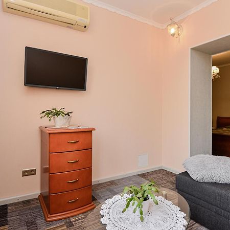 Hotel Jugend With Self Check-In Liepaja Bagian luar foto