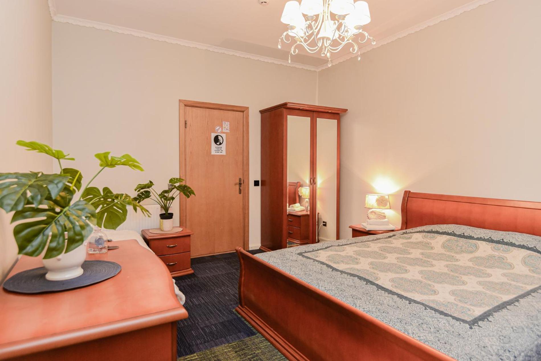 Hotel Jugend With Self Check-In Liepaja Bagian luar foto