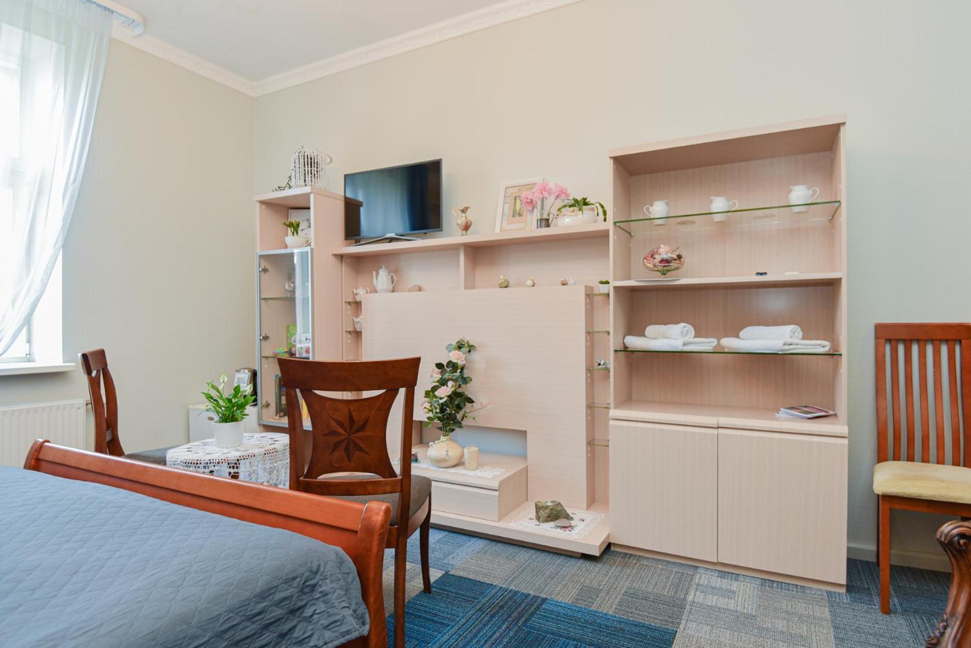 Hotel Jugend With Self Check-In Liepaja Bagian luar foto