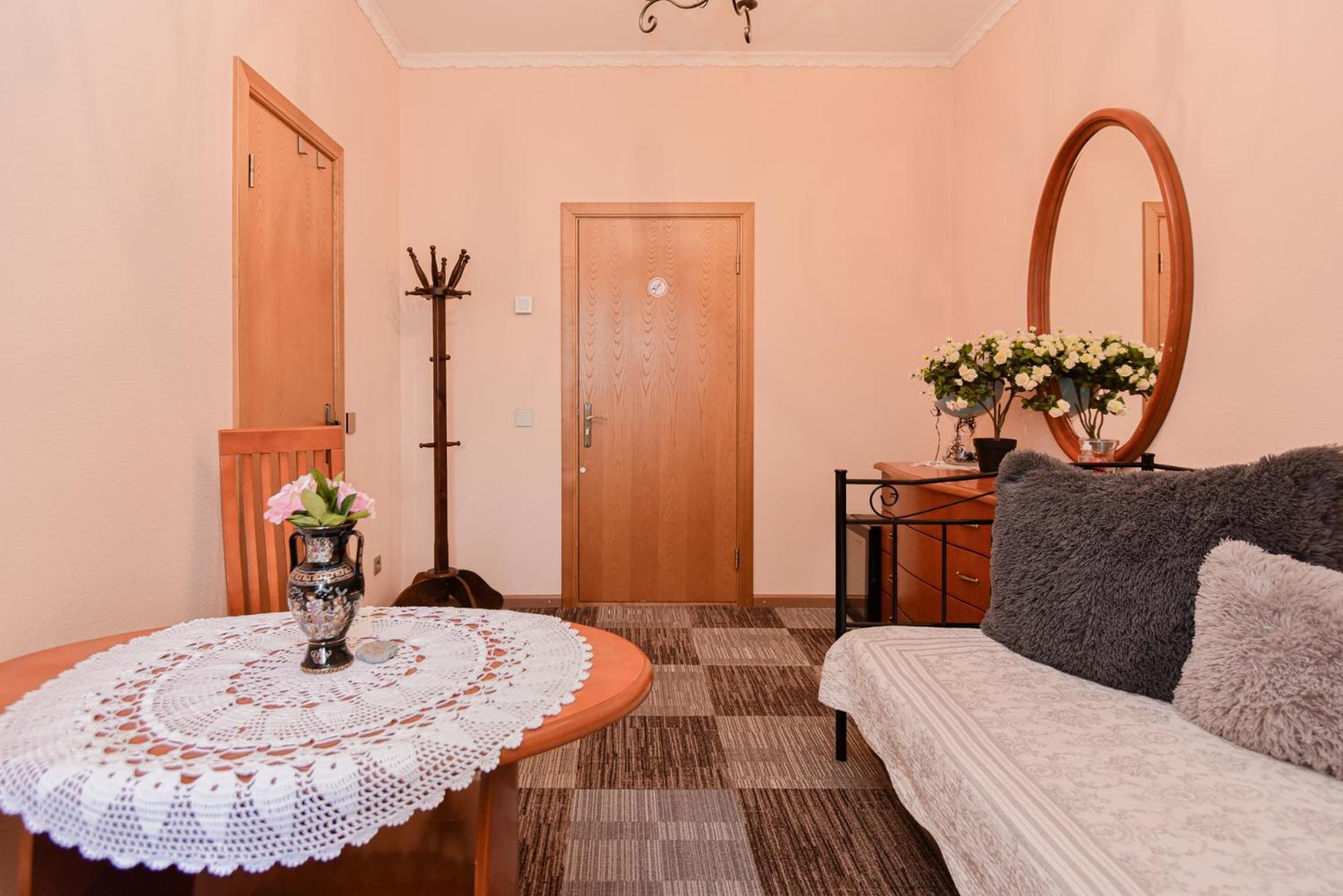 Hotel Jugend With Self Check-In Liepaja Bagian luar foto